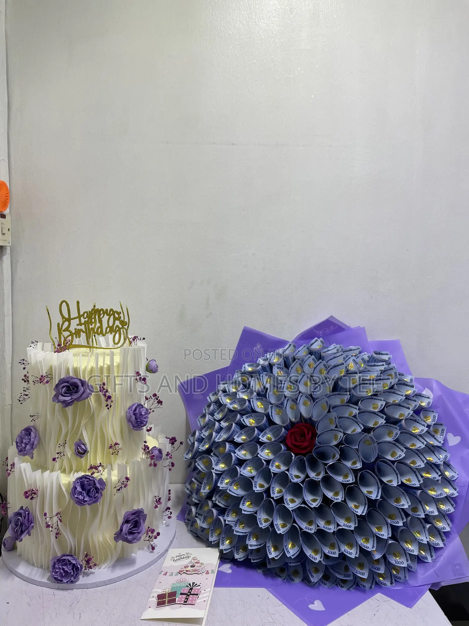Luxury Cake and Money Bouquet