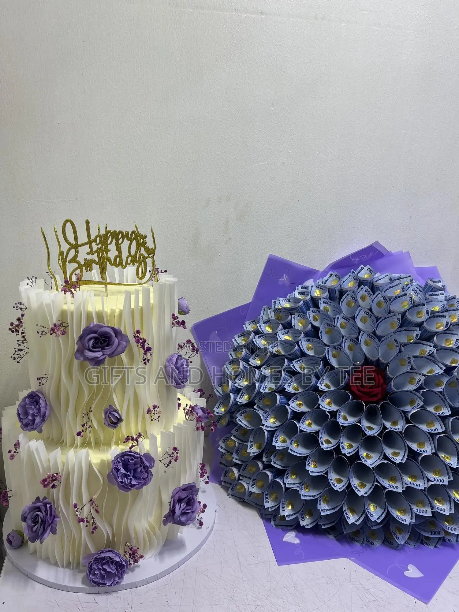 Luxury Cake and Money Bouquet