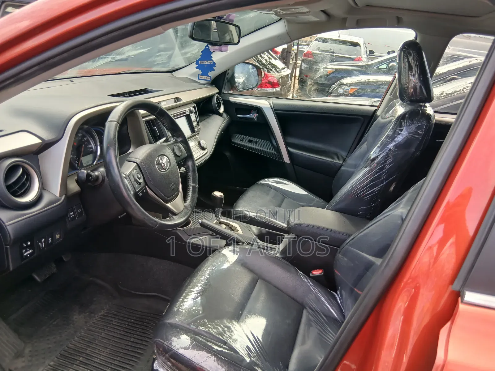 Toyota RAV4 Limited 4dr SUV AWD (2.5L 4cyl 6A) 2015 Orange