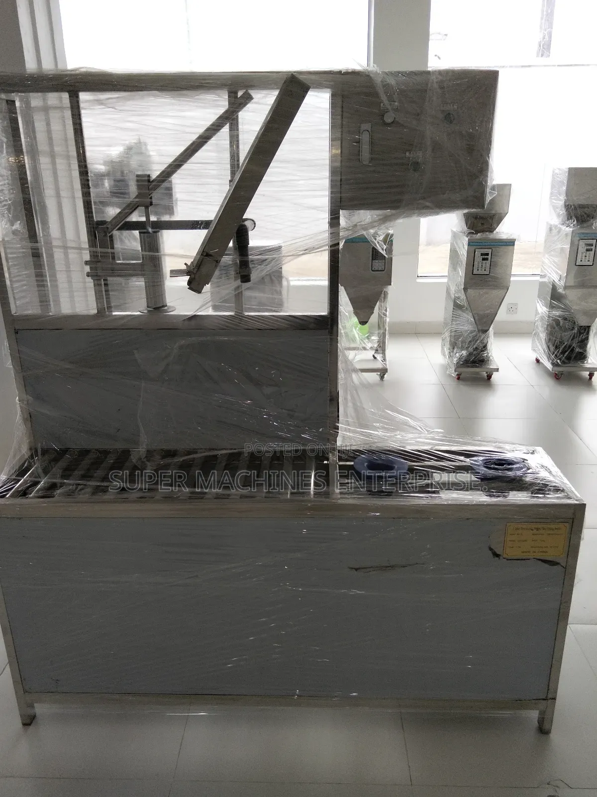 Semi Automatic C Way Gallon Filling Machine