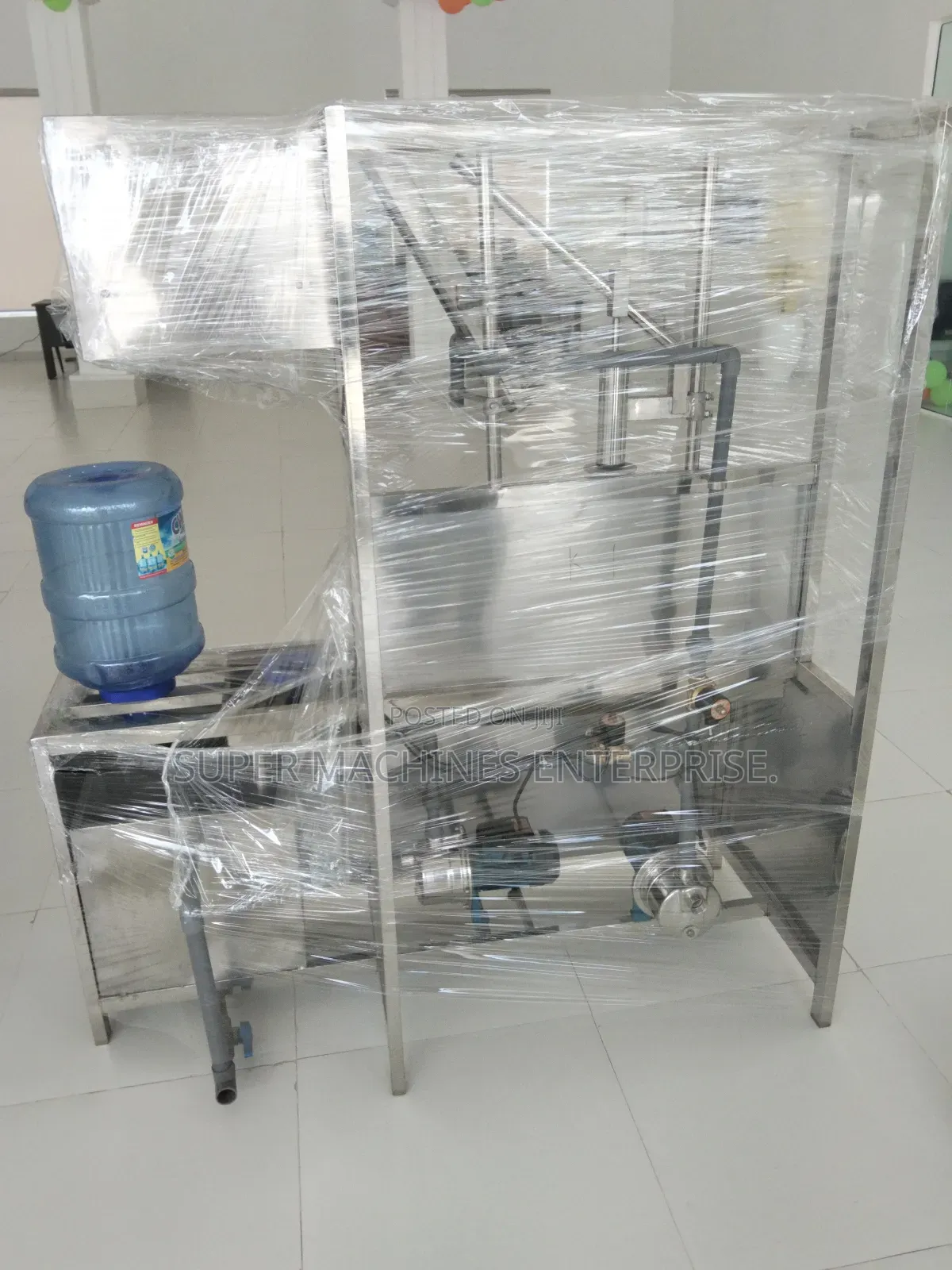 Semi Automatic C Way Gallon Filling Machine
