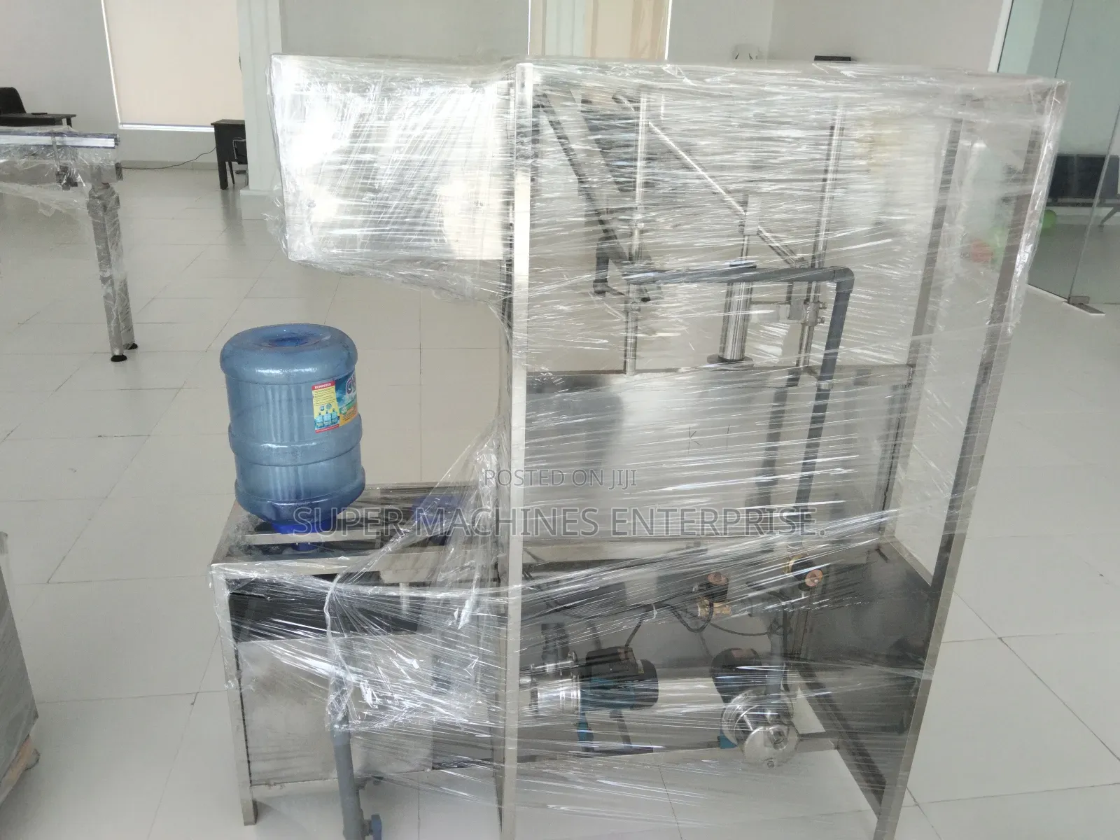 Semi Automatic C Way Gallon Filling Machine