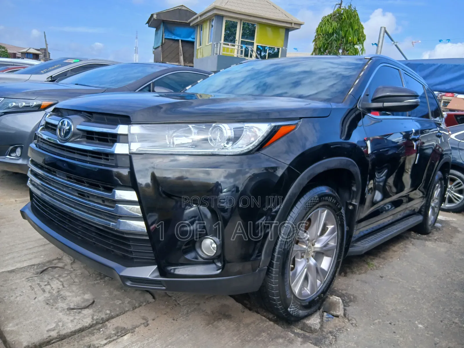 Toyota Highlander XLE 4x4 V6 (3.5L 6cyl 8A) 2017 Black