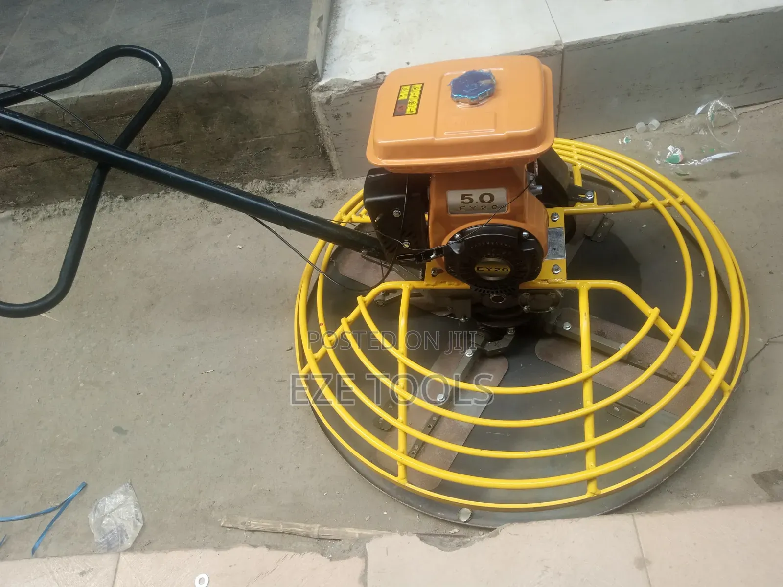 Gasesoline Power Trowel