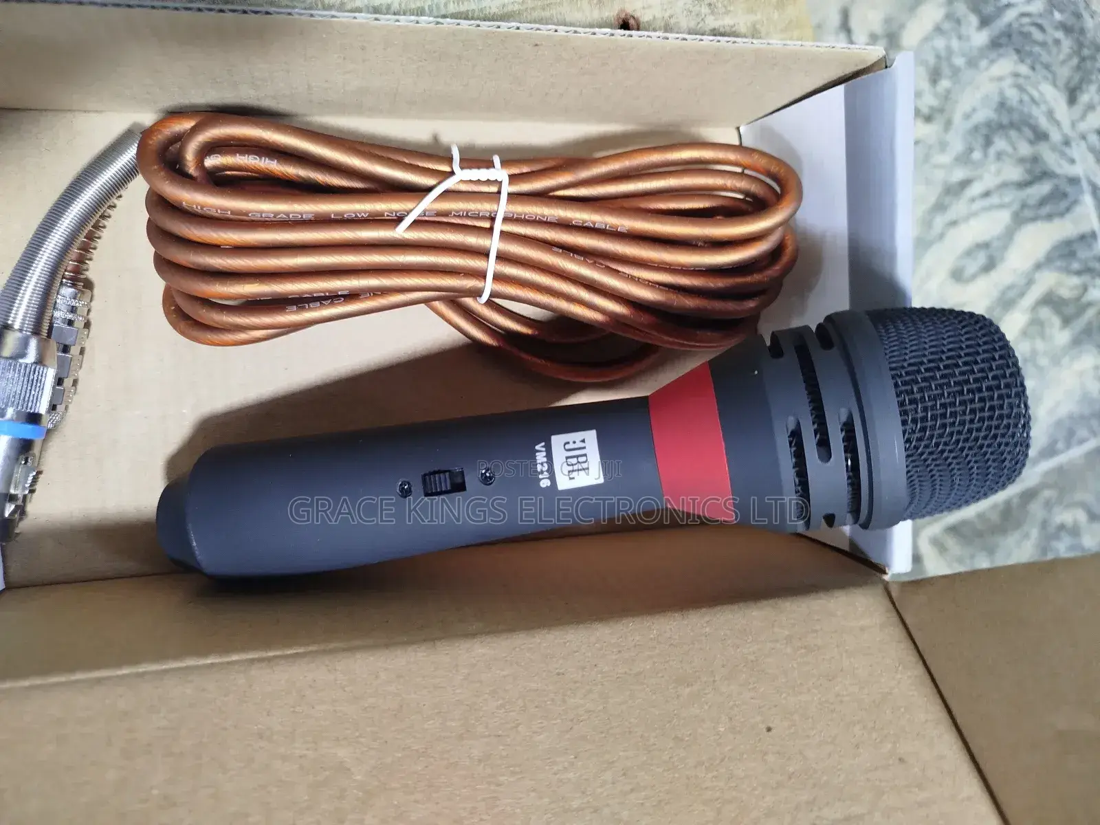 JBL Wired Microphone