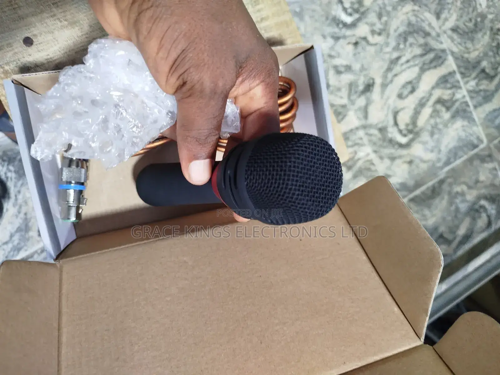 JBL Wired Microphone