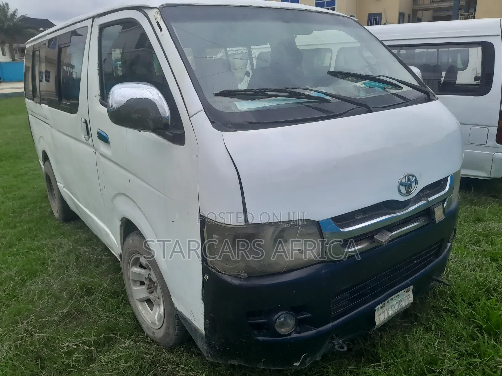Toyota HiAce 2010 White