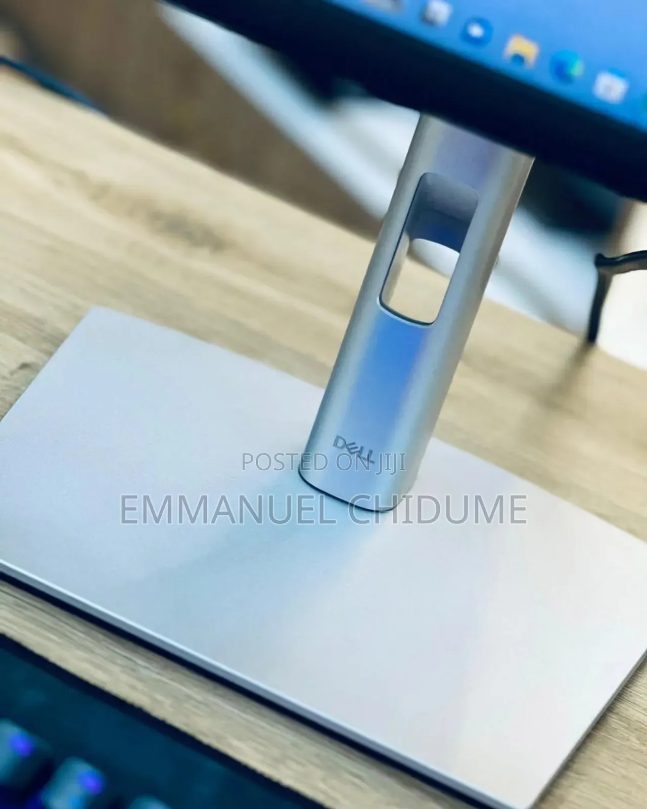 24 Inches Ips Dell Flameless Monitor With Type C Port