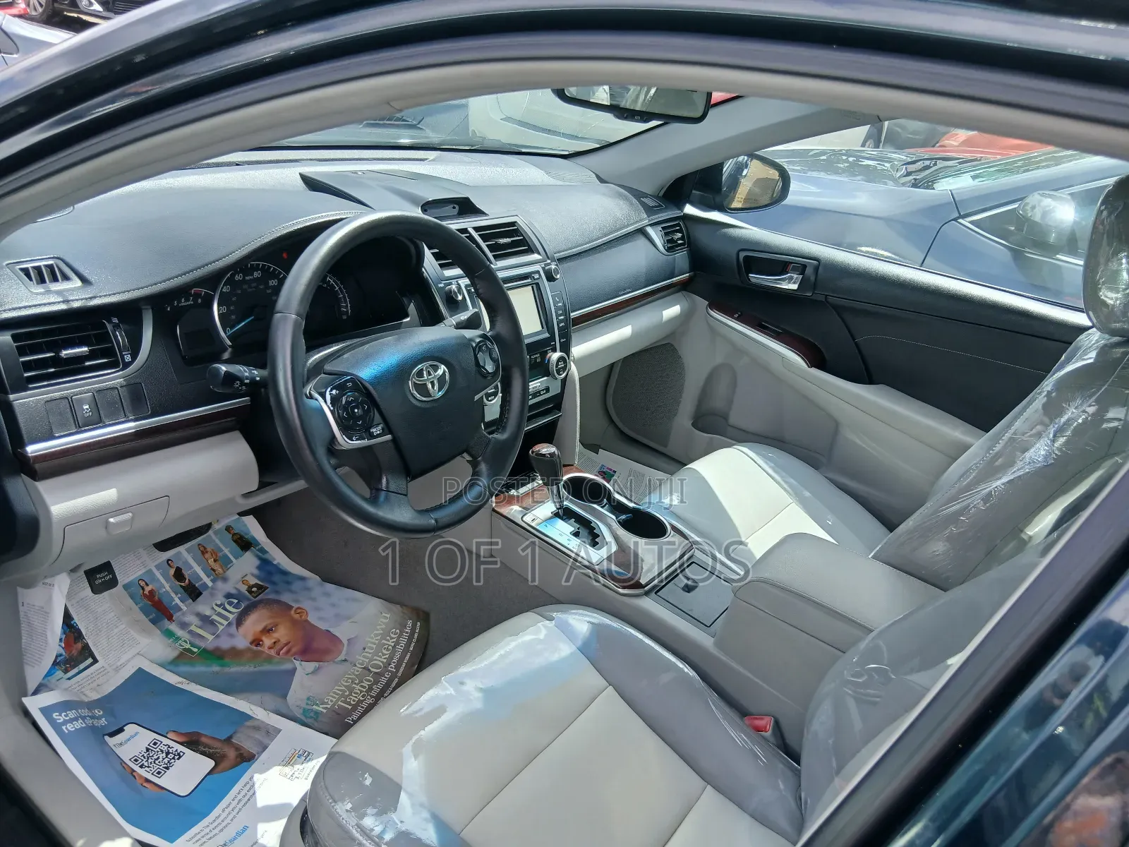 Toyota Camry XLE 4dr Sedan (2.5L 4cyl 6A) 2012 Gray