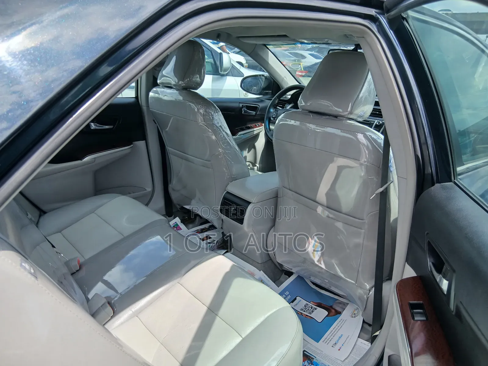 Toyota Camry XLE 4dr Sedan (2.5L 4cyl 6A) 2012 Gray