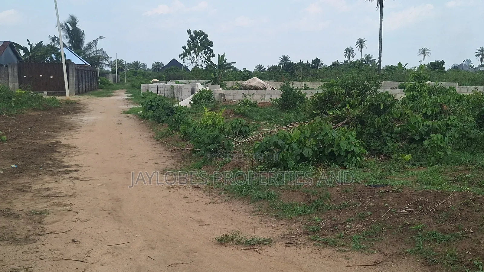 For Sale : 5 Plots at NDDC Road, Off Eneka-Igwuruta, Port Har