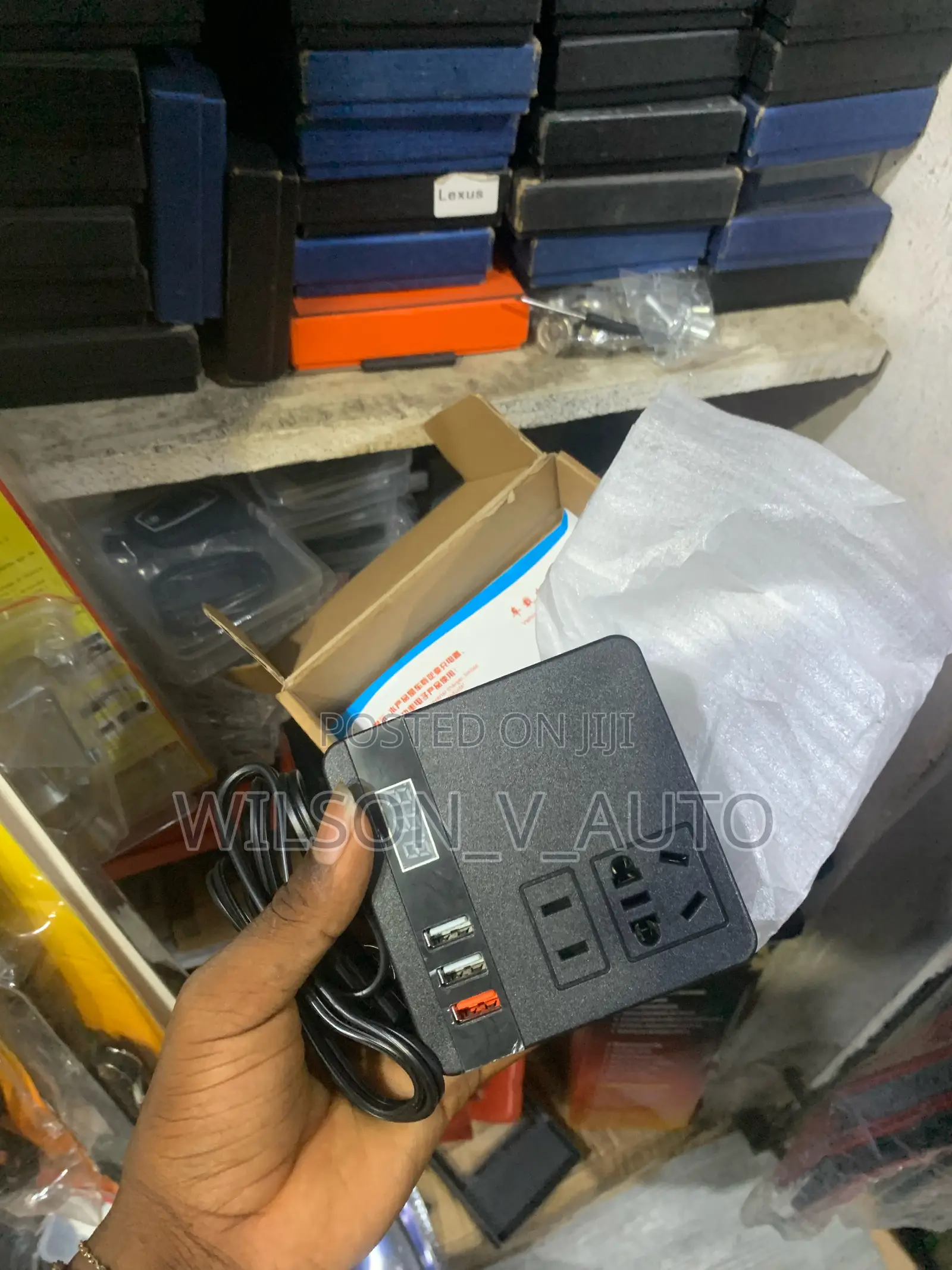 High-Powered 300w Car Power Inverter Socket