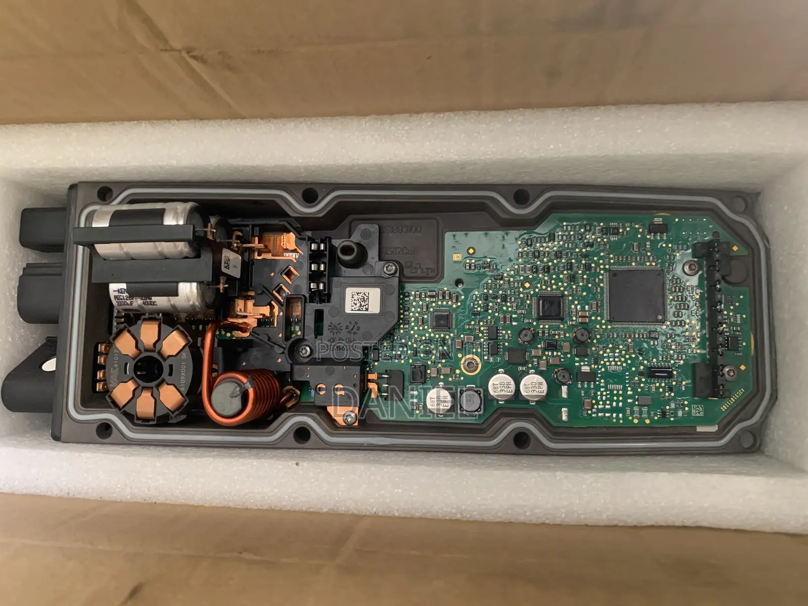 Porsche Macan Electric Steering Panel