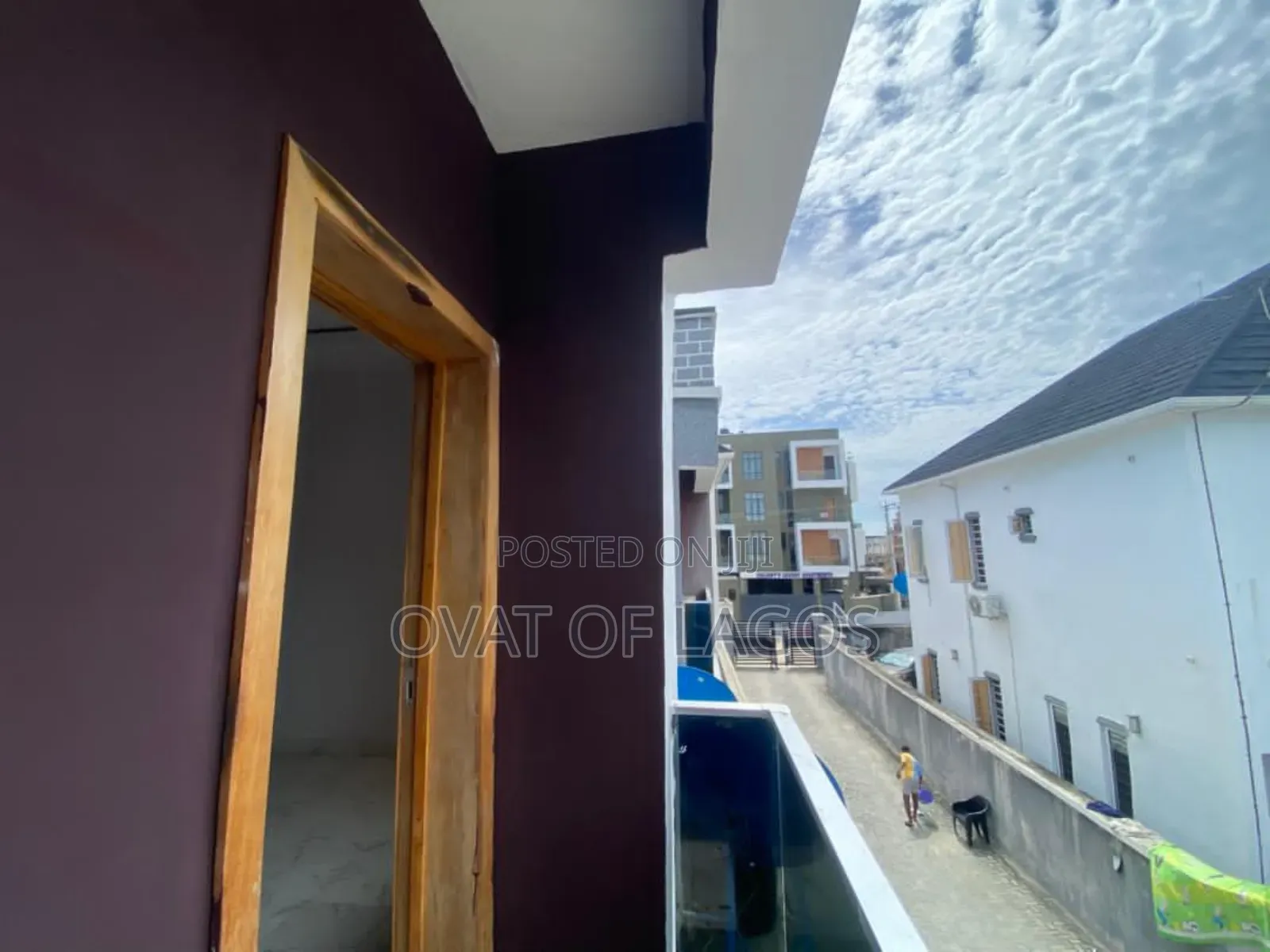 3bdrm Duplex in Ikota Villa for sale