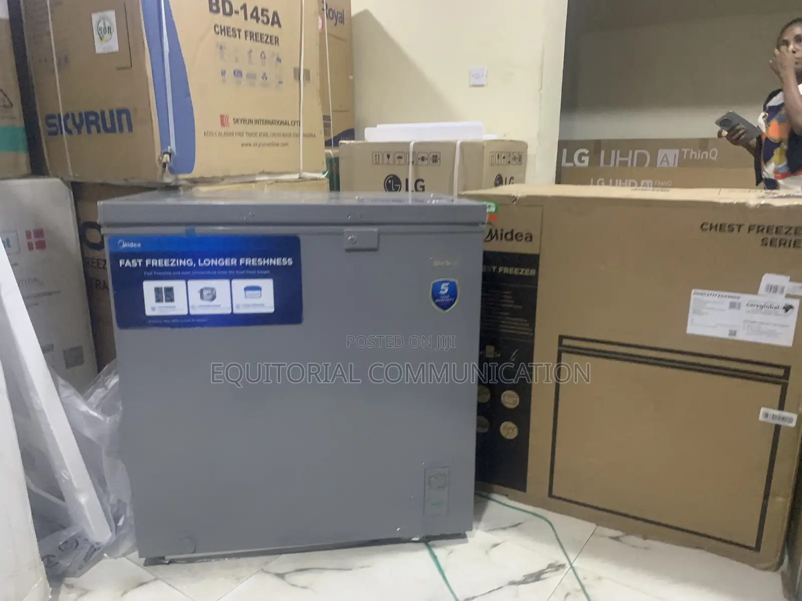 Midea 198l Chest Freezer for Home Storage
