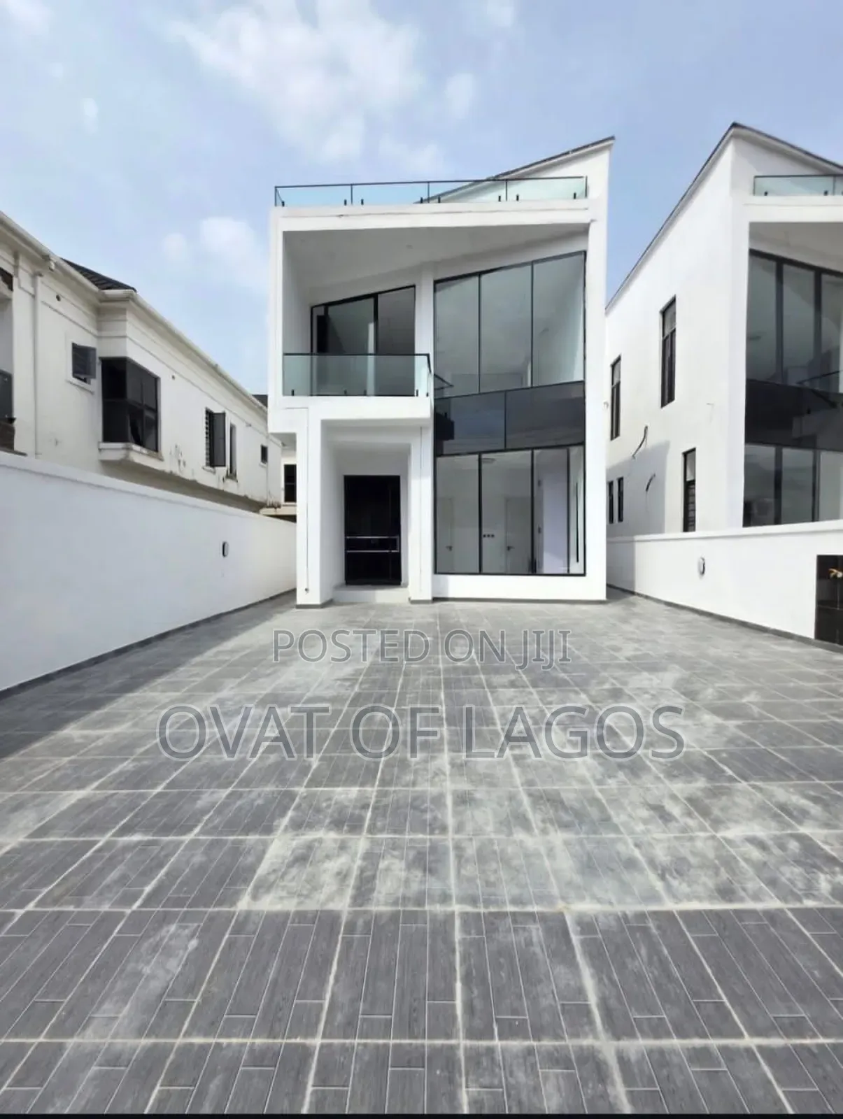 5bdrm Duplex in Lekki 2Nd Tollgate for sale