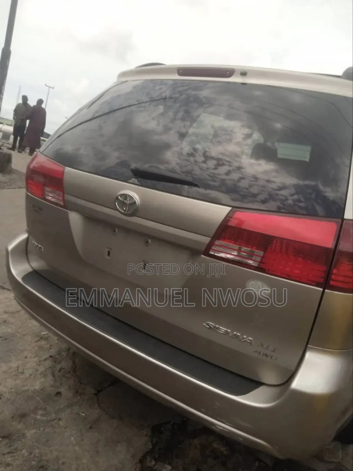 Toyota Sienna XLE AWD 2005 Gold