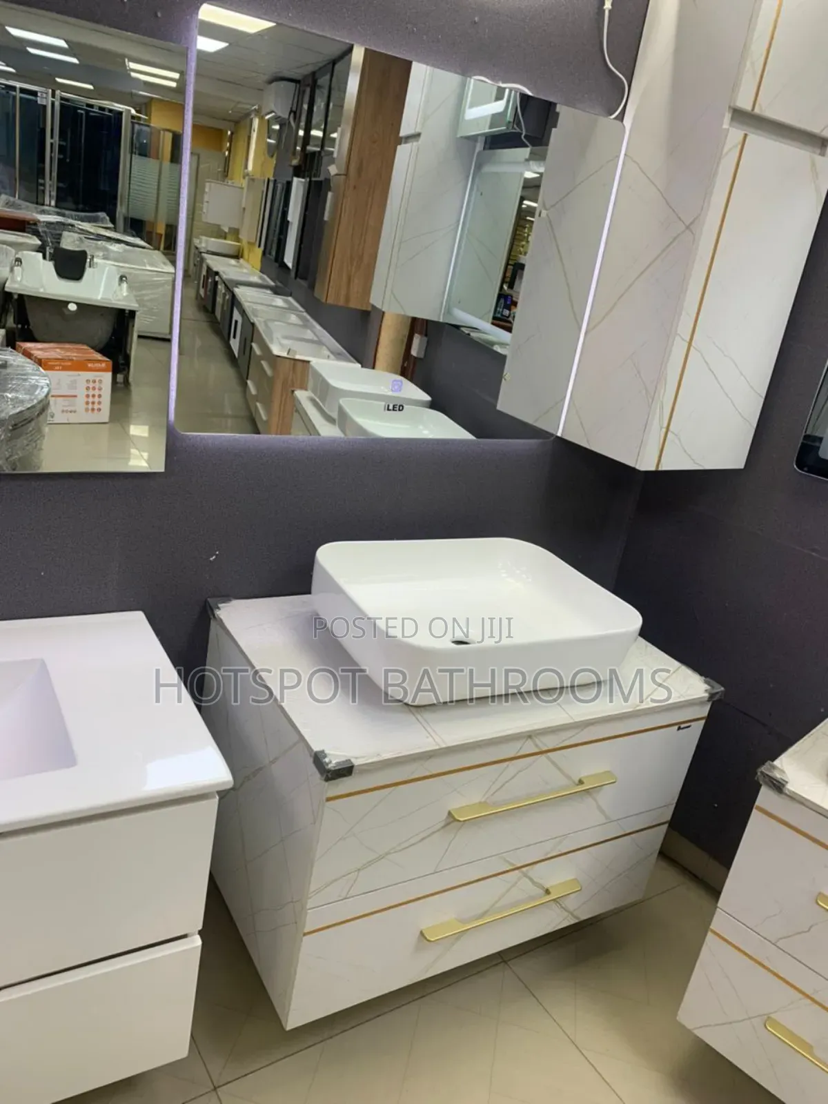 Quality Stylish Bathroom Cabinet With Basin Led Mirror