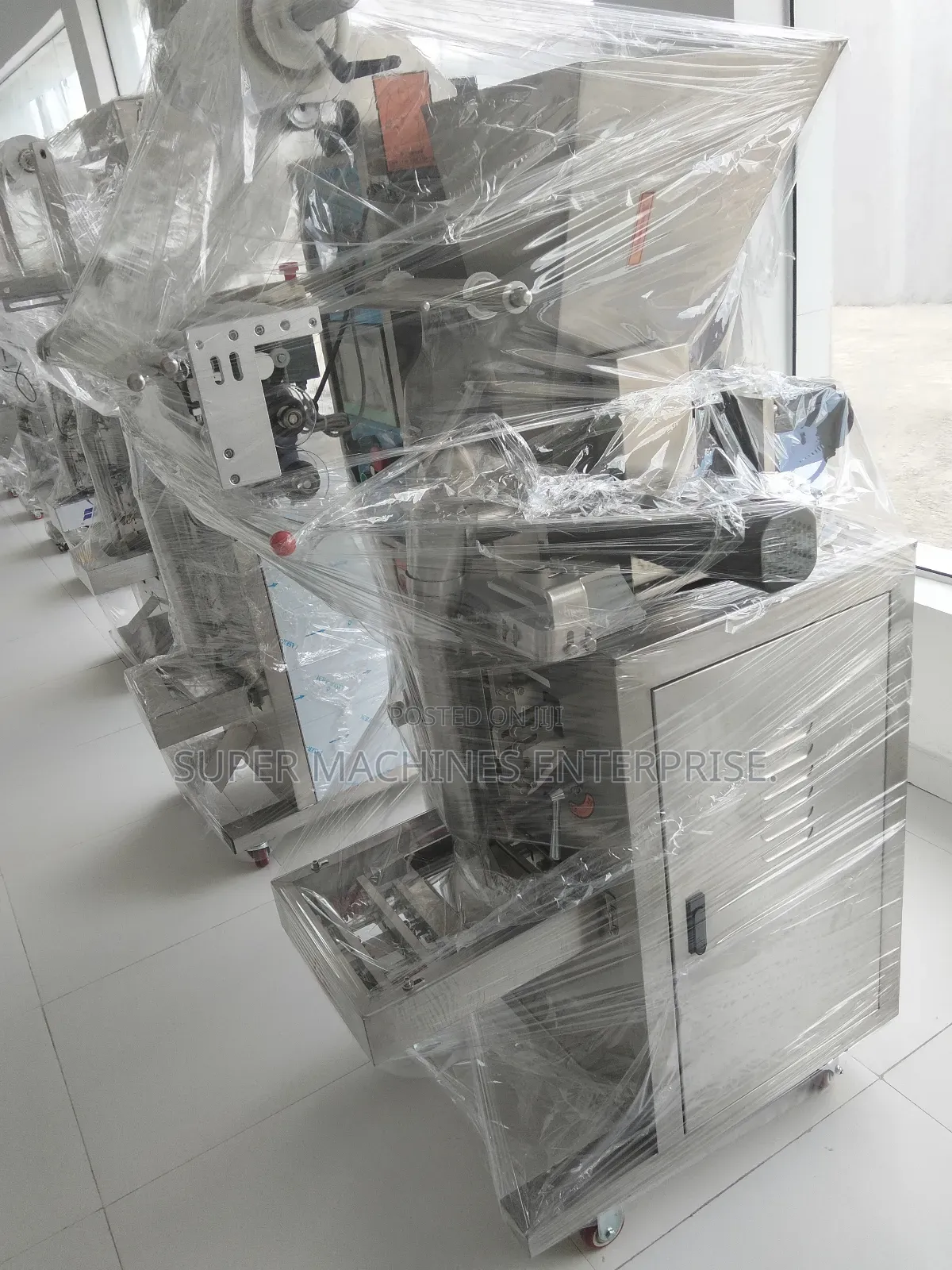 Powder Packaging Machine With Auto Loader and Conveyor