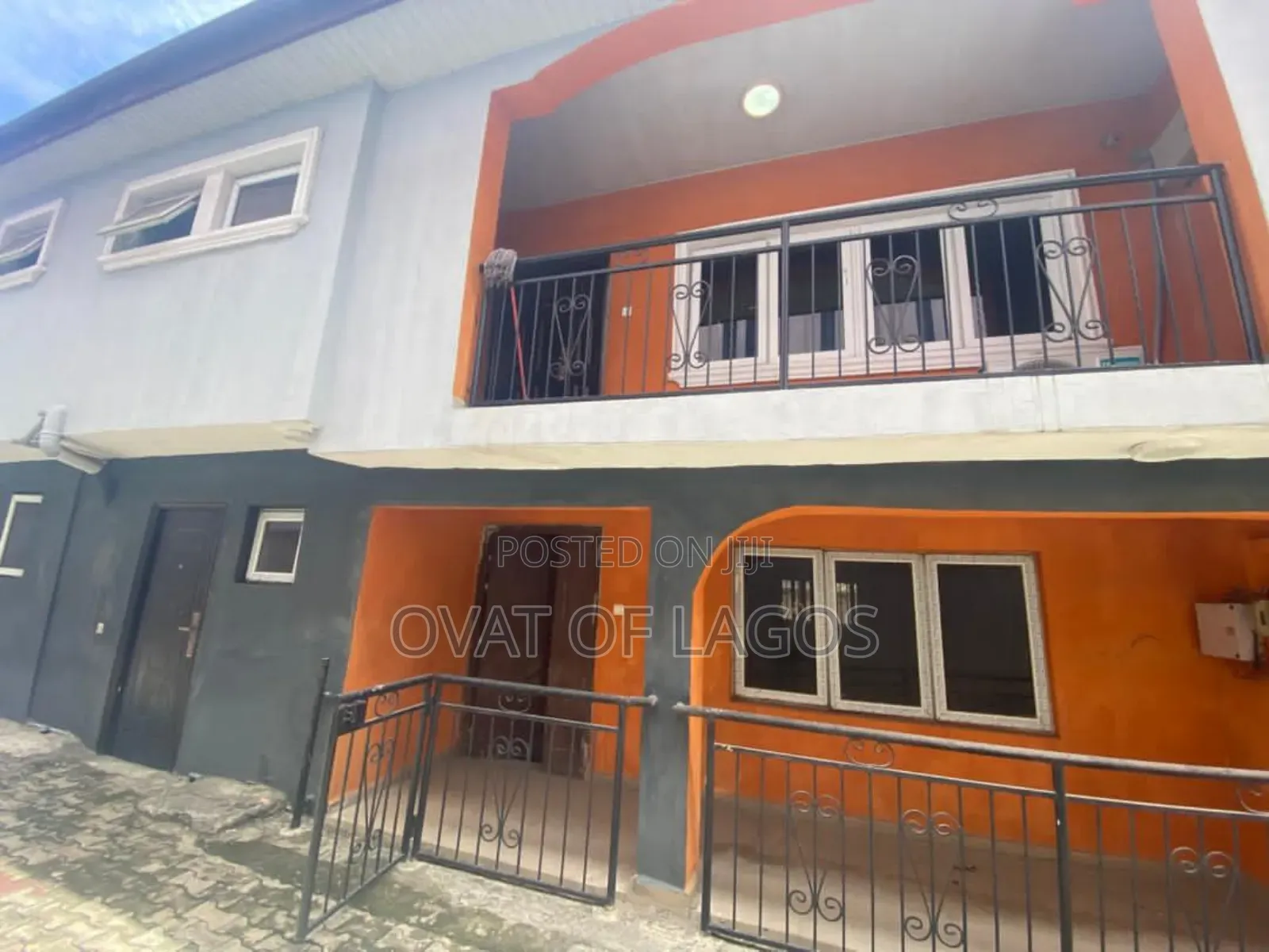 3bdrm Apartment in Chevron for rent
