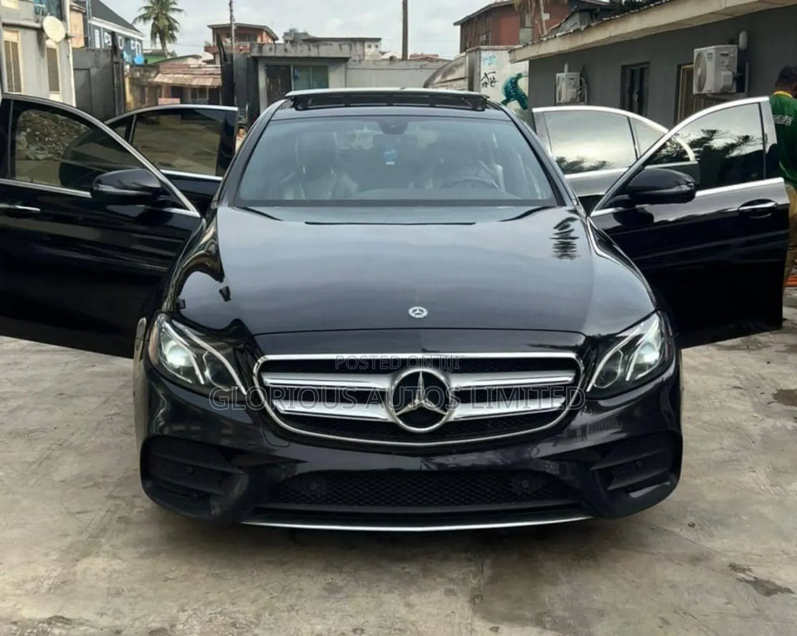 Mercedes-Benz E300 2019 Black