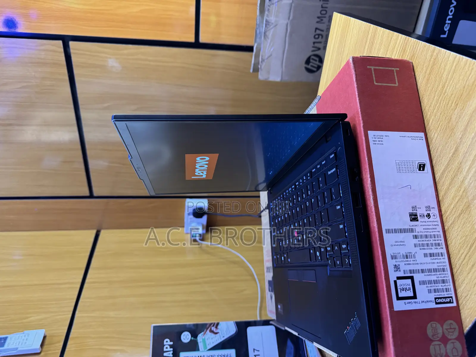 New Laptop Lenovo ThinkPad T14 16GB Intel Core i7 SSD 512GB