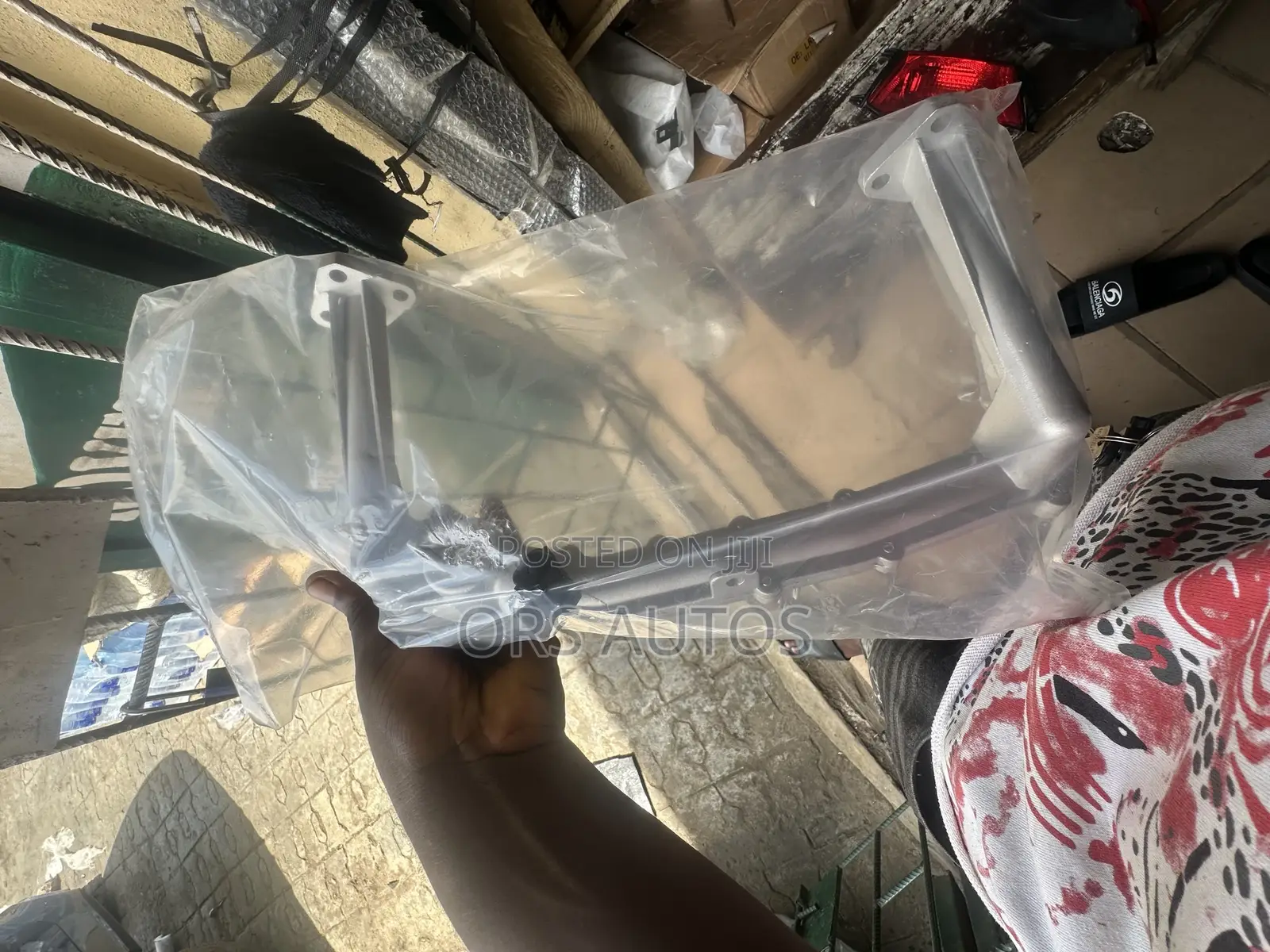 Range Rover Back Iron Water Channel V6