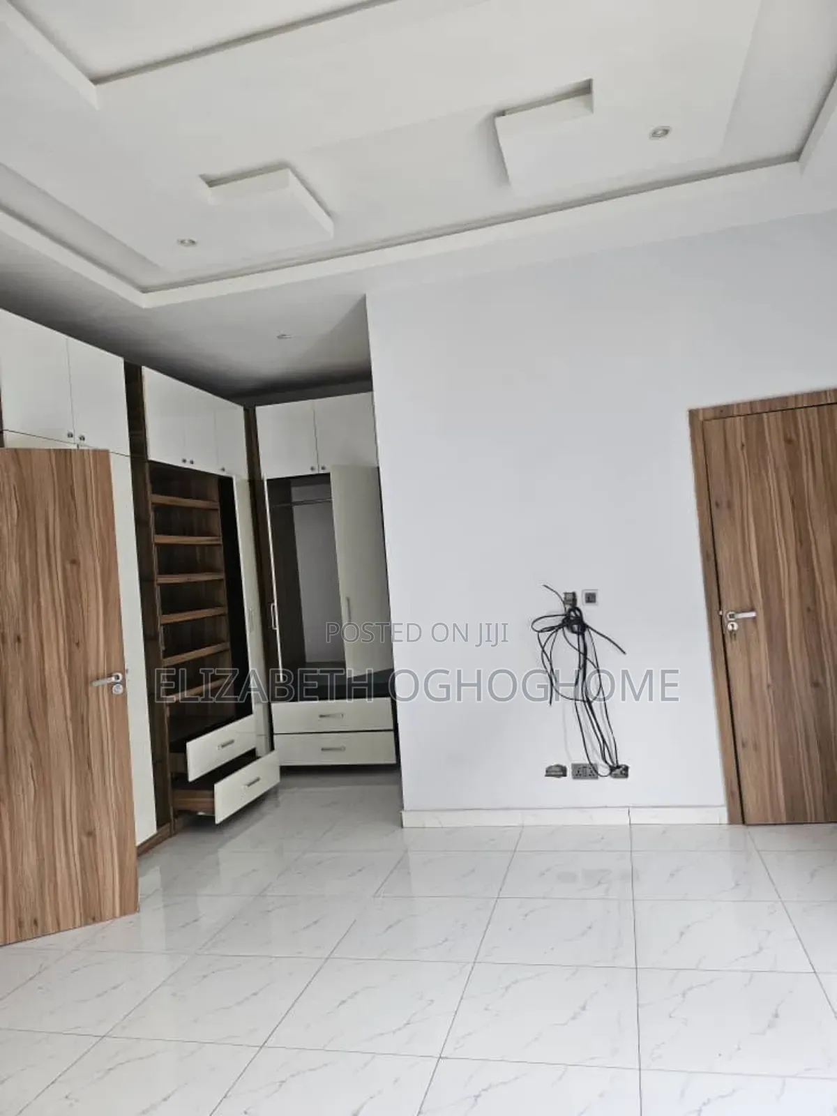4bdrm Duplex in Ikota for rent