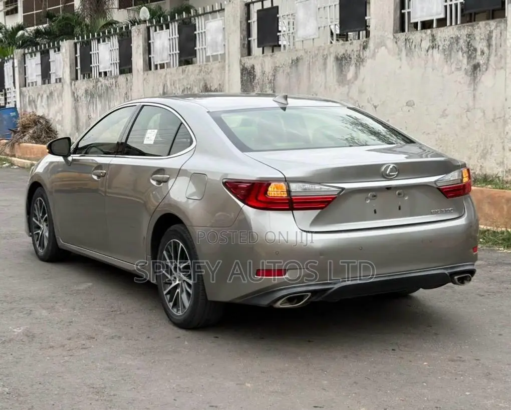 Lexus ES 350 FWD 2016 Gray