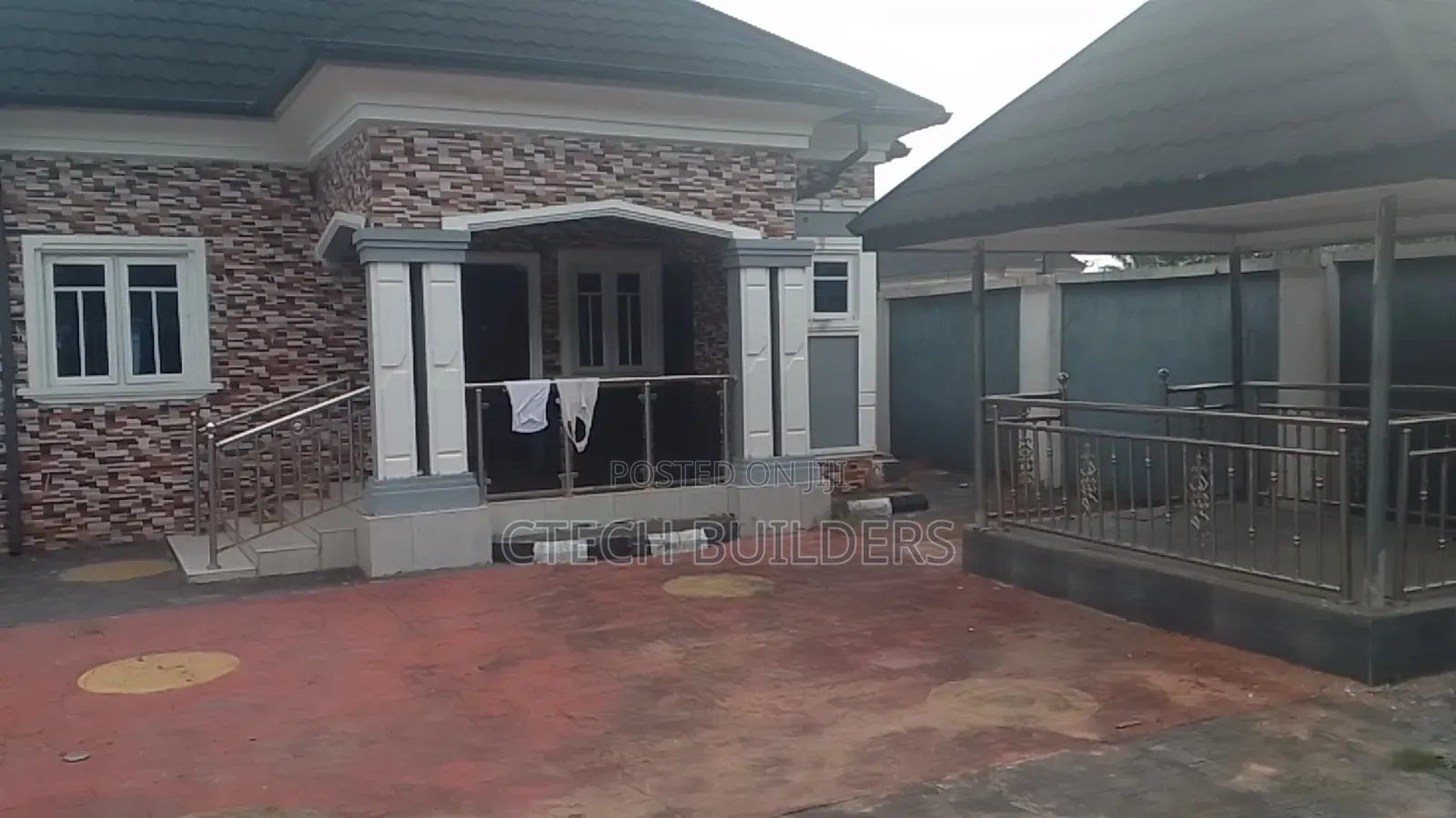 4bdrm Bungalow in Benin City for sale