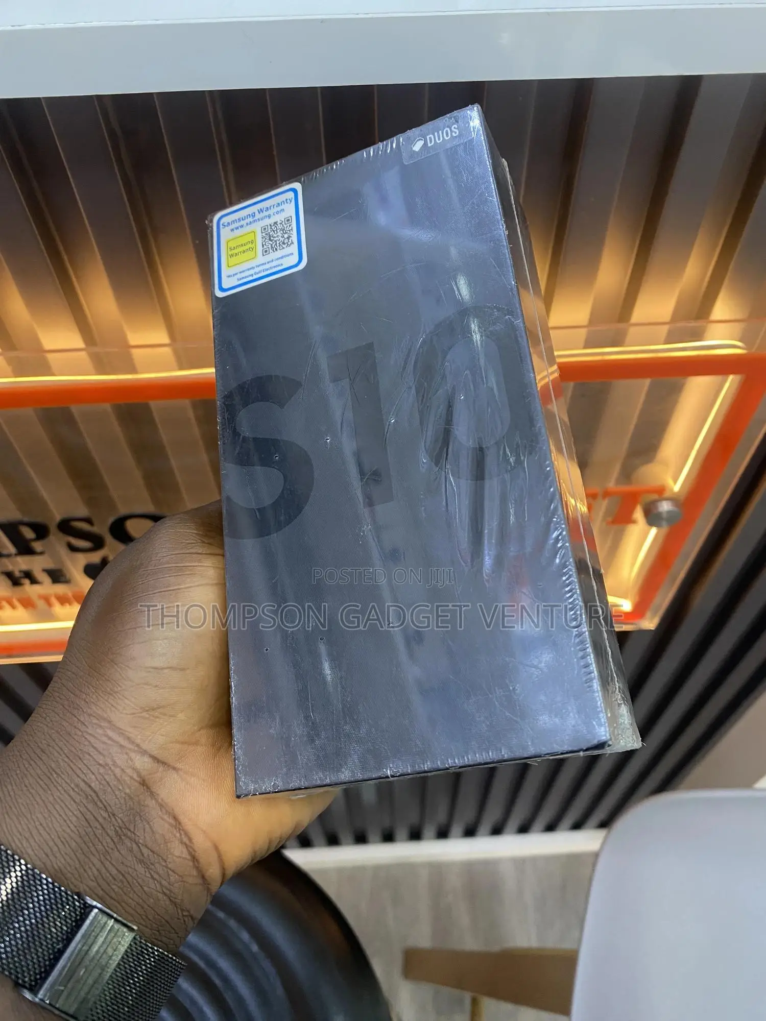 New Samsung Galaxy S10 128 GB Blue