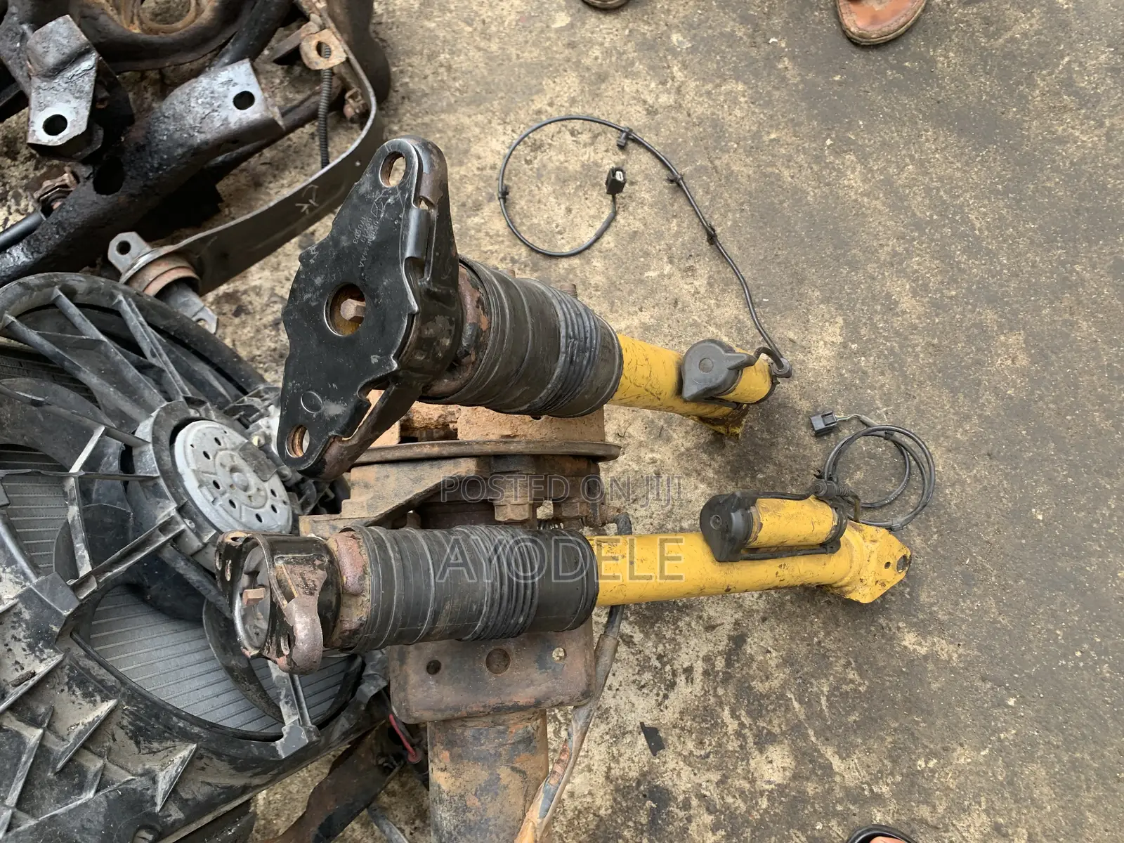 Grand Cherokee Back Shock 2016 to 2020