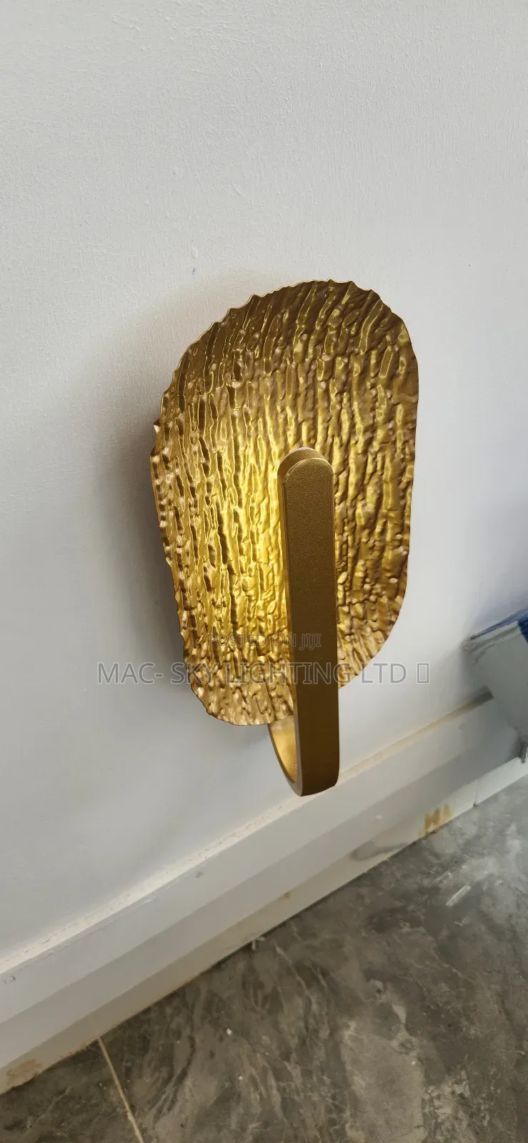 Crystal Wall Bracket