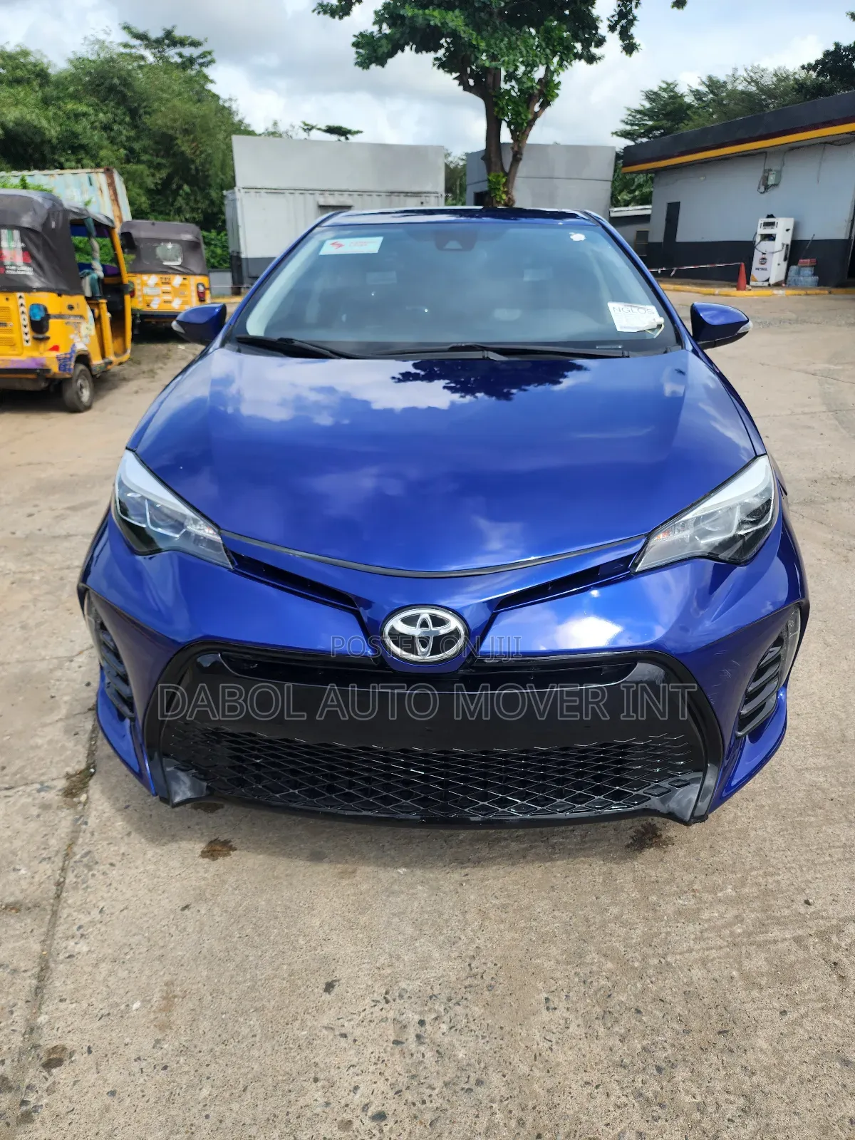 Toyota Corolla SE (1.8L 4cyl 6M) 2019 Blue