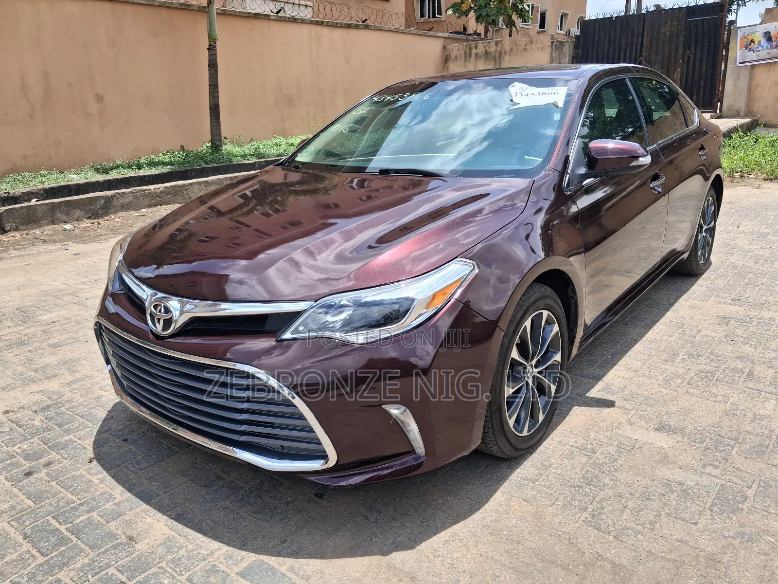 Toyota Avalon XLE 4dr Sedan (3.5L 6cyl 6A) 2014 Red