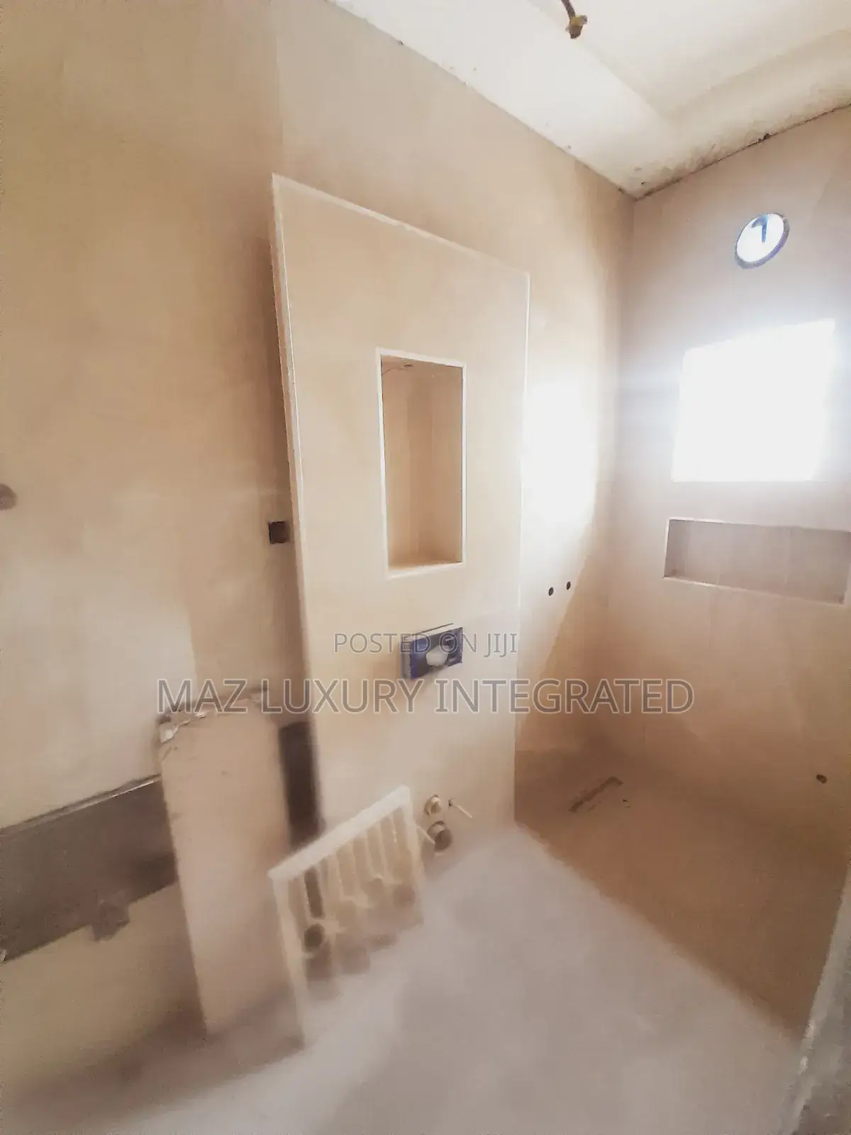 5bdrm Townhouse / Terrace in Brains And Hammers, Wuye for rent