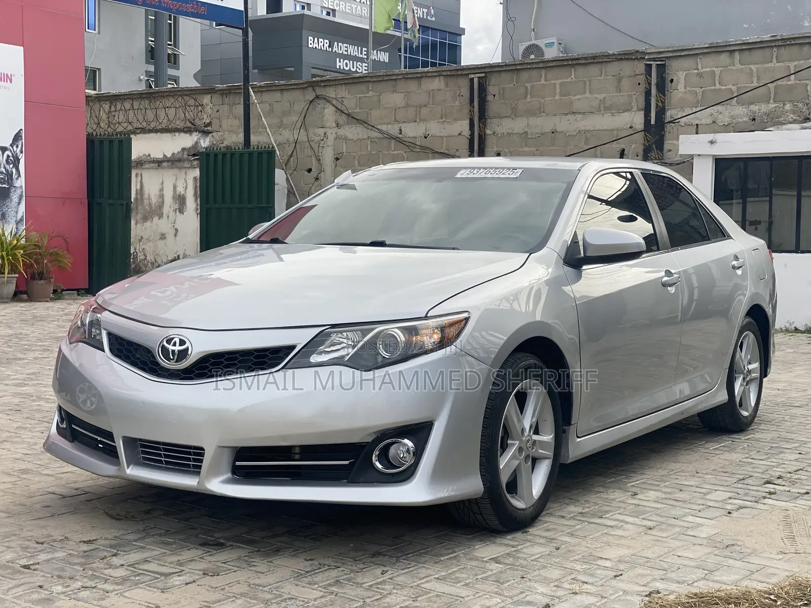 Toyota Camry SE 4dr Sedan (2.5L 4cyl 6A) 2013 Silver