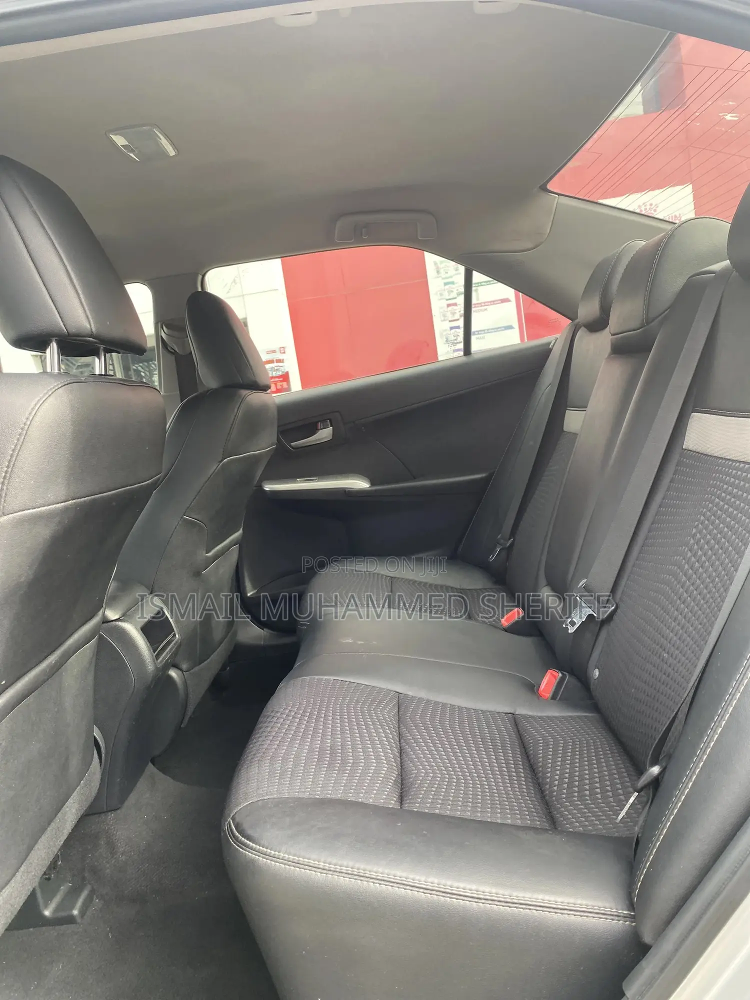 Toyota Camry SE 4dr Sedan (2.5L 4cyl 6A) 2013 Silver
