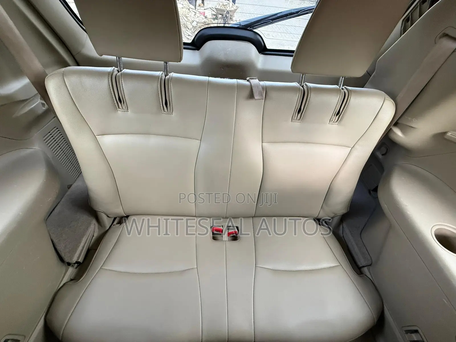 Toyota Highlander 2010 Gold