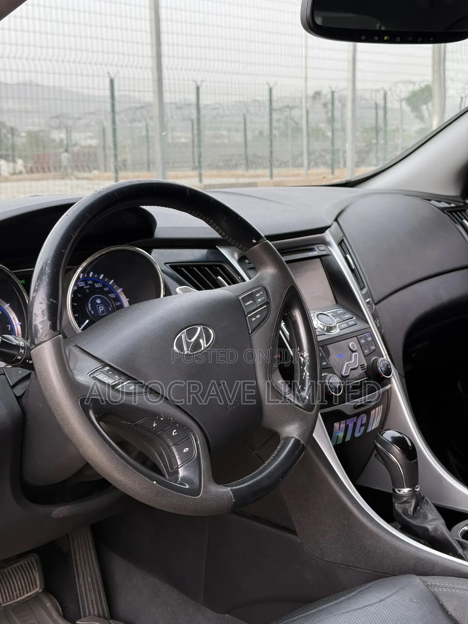 Hyundai Sonata Limited 2.0T Sedan (2.0L 4cyl 6A) 2011 Black