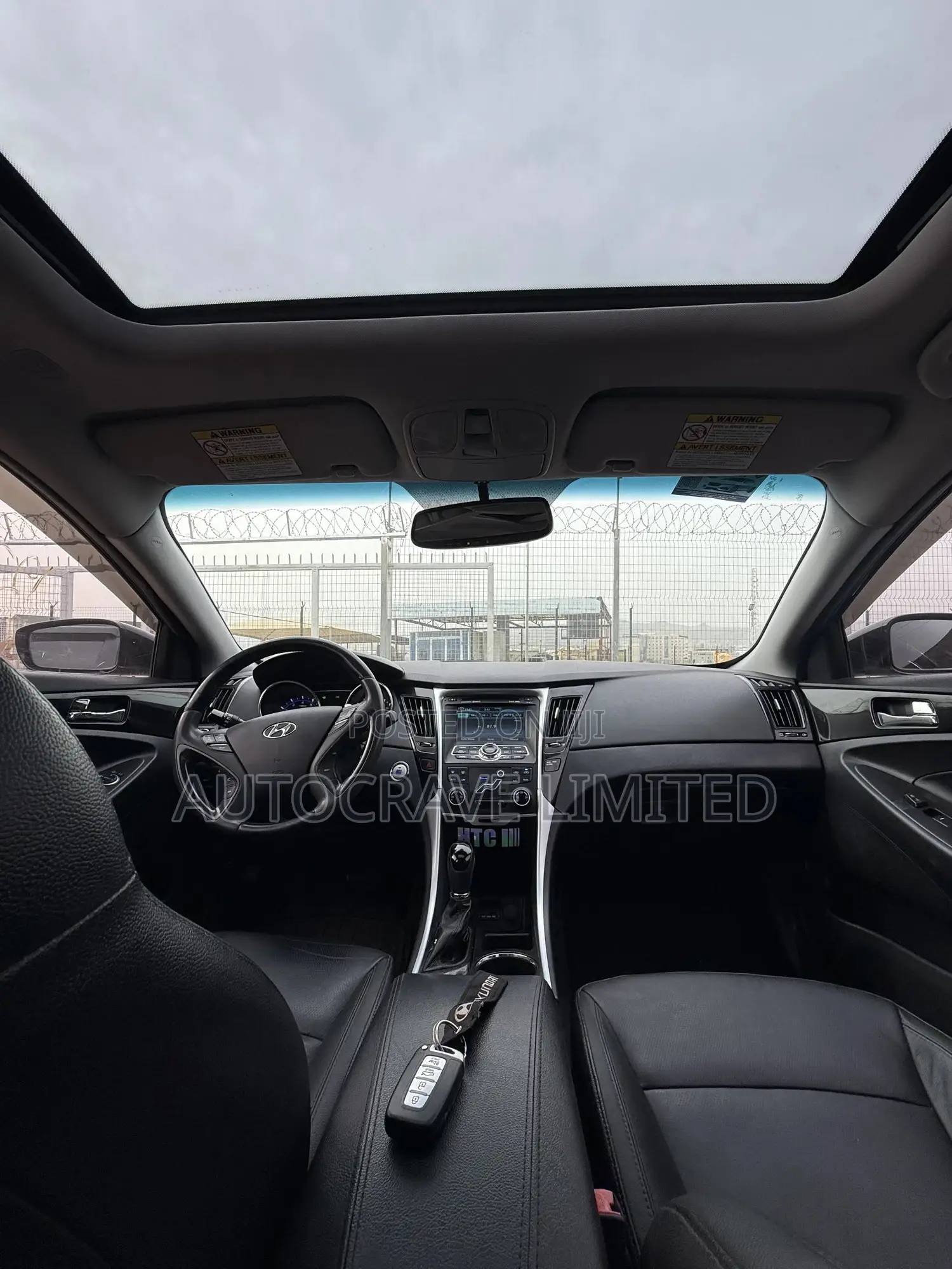 Hyundai Sonata Limited 2.0T Sedan (2.0L 4cyl 6A) 2011 Black