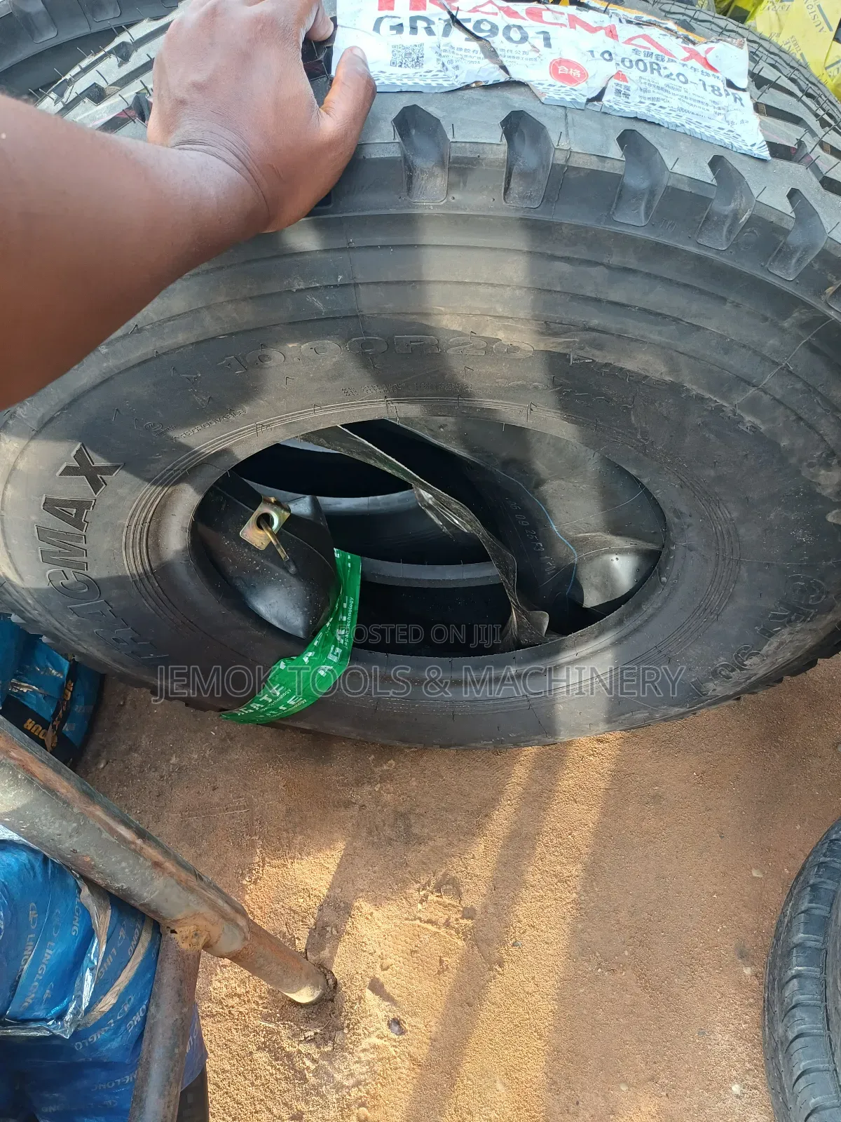 1000r20 Tyre