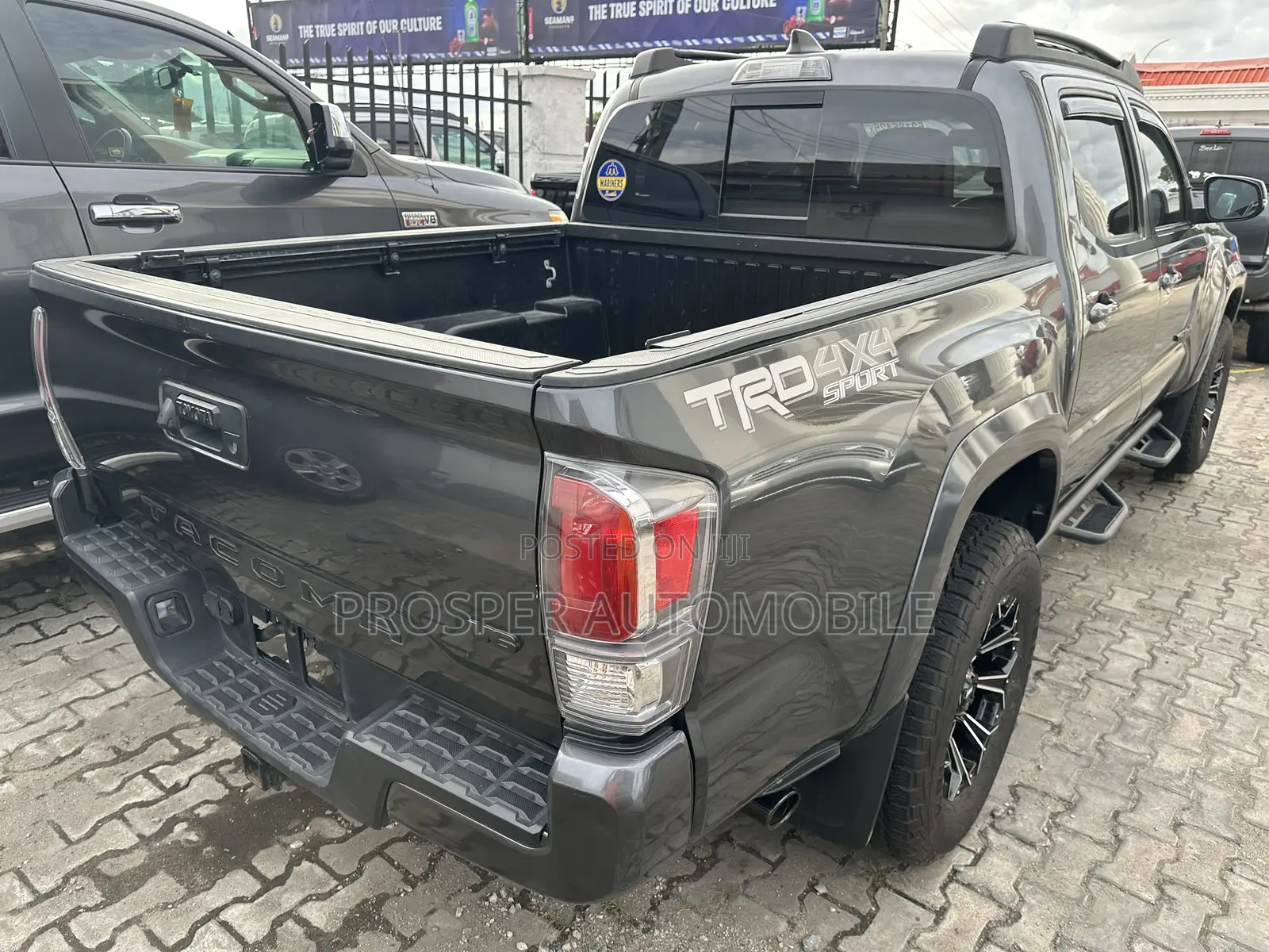 Toyota Tacoma TRD Sport 2021 Gray