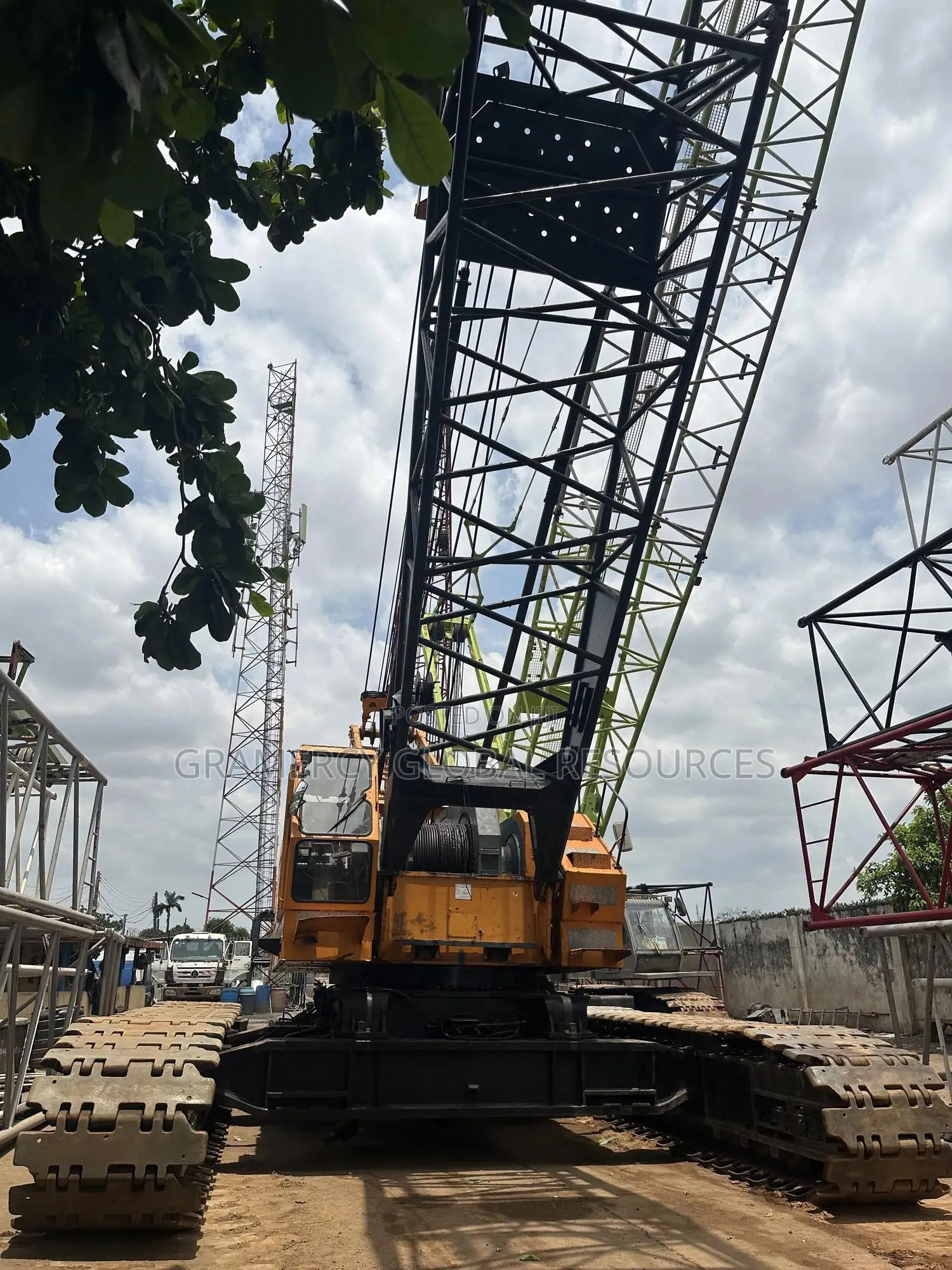 Fairly Used 300 Tons Crawler Crane Available - Lagos