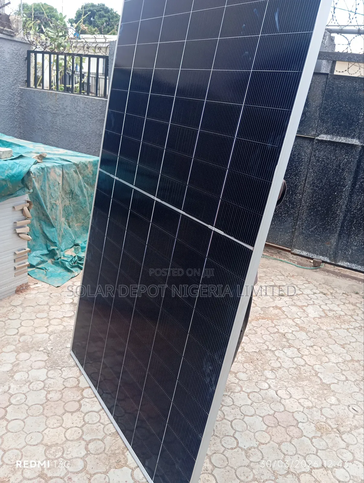 Jinko 725w Bifacial Panel