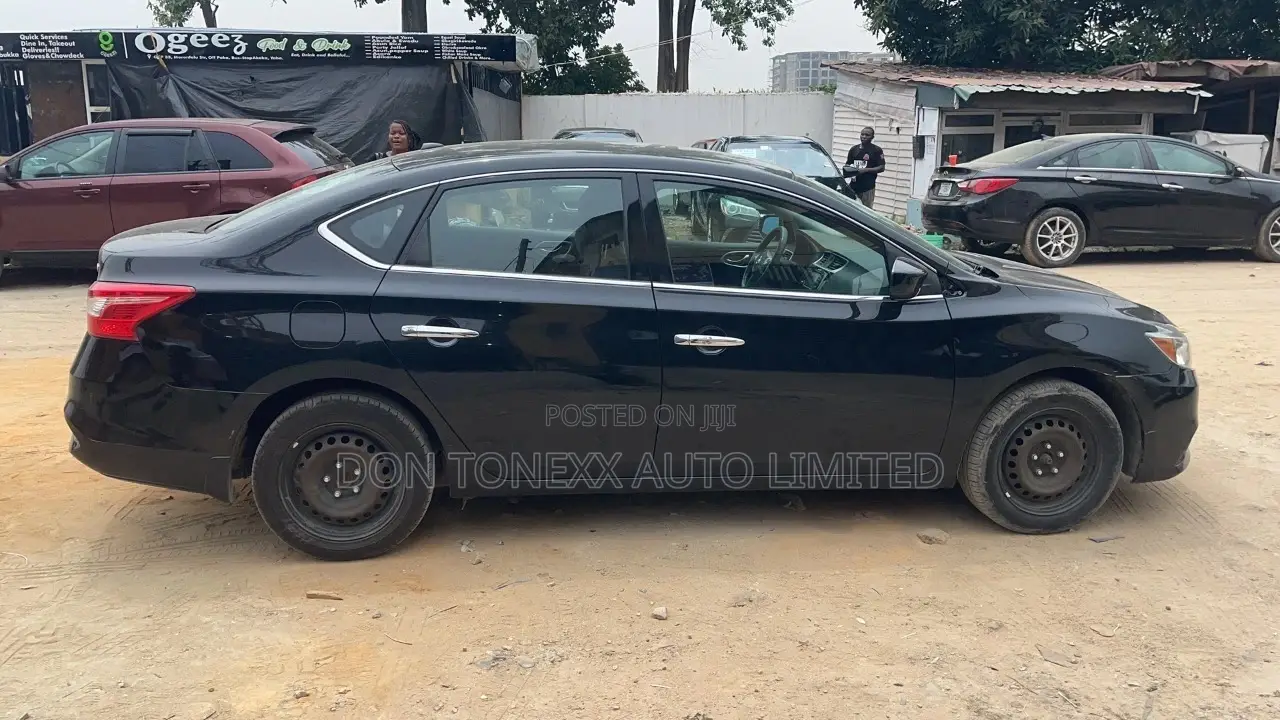 Nissan Sentra SV 2017 Black