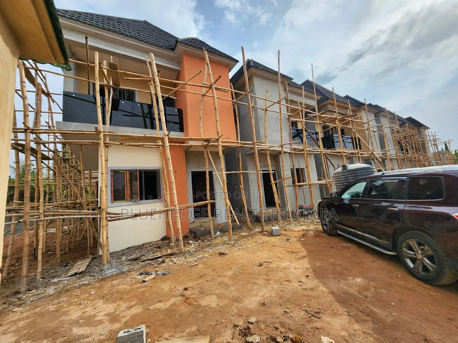 4bdrm Duplex in Dawaki for sale