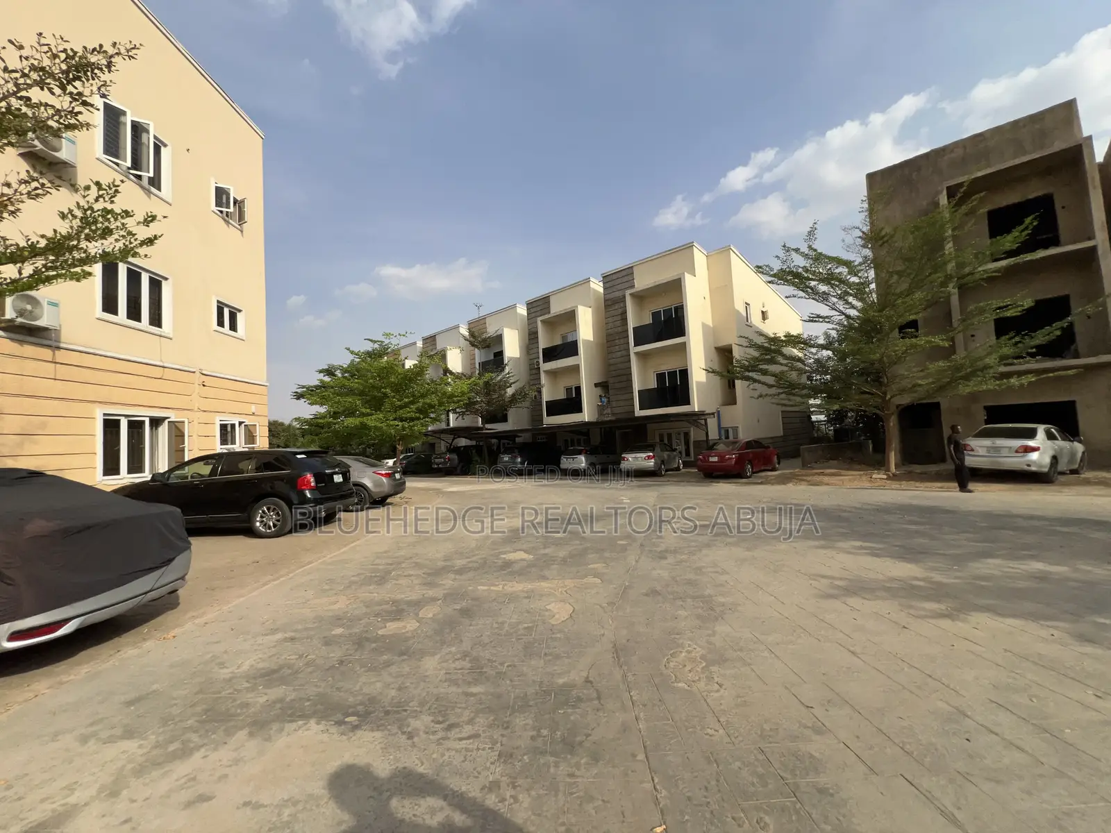 4bdrm Townhouse/Terrace in Mbora for sale