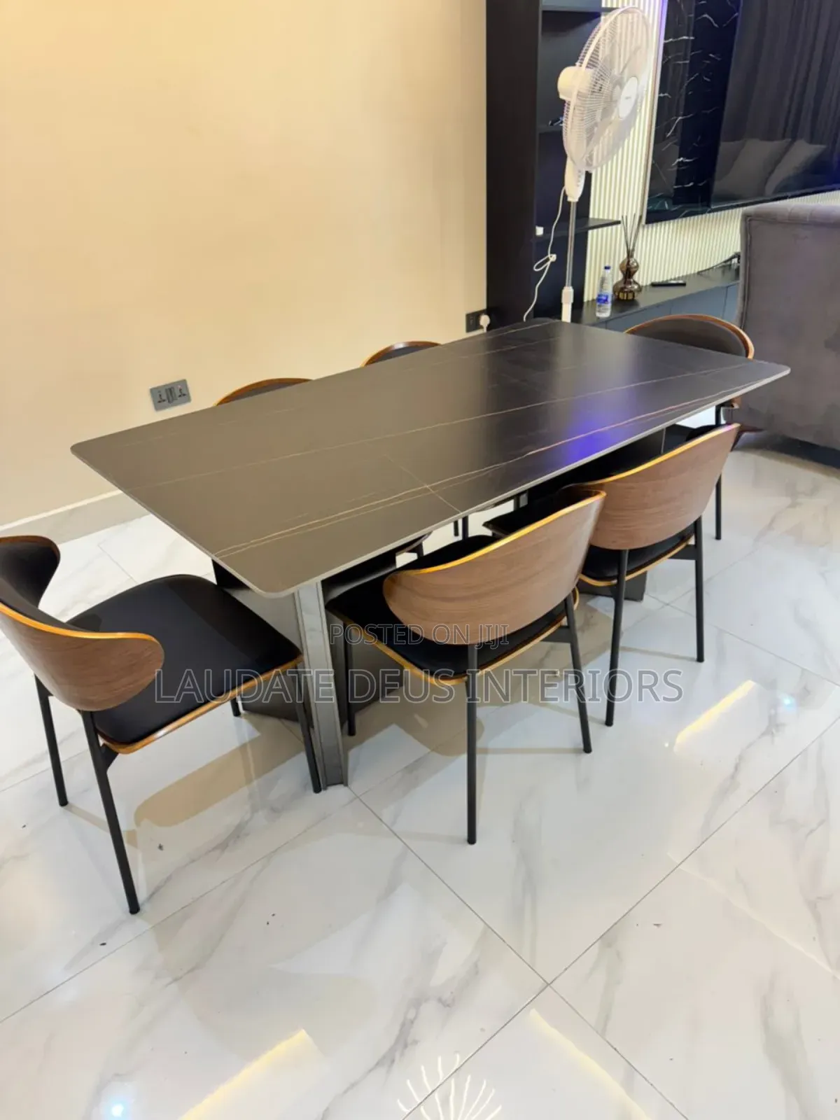 Premium 6 Seaters Marble Top Dining Table