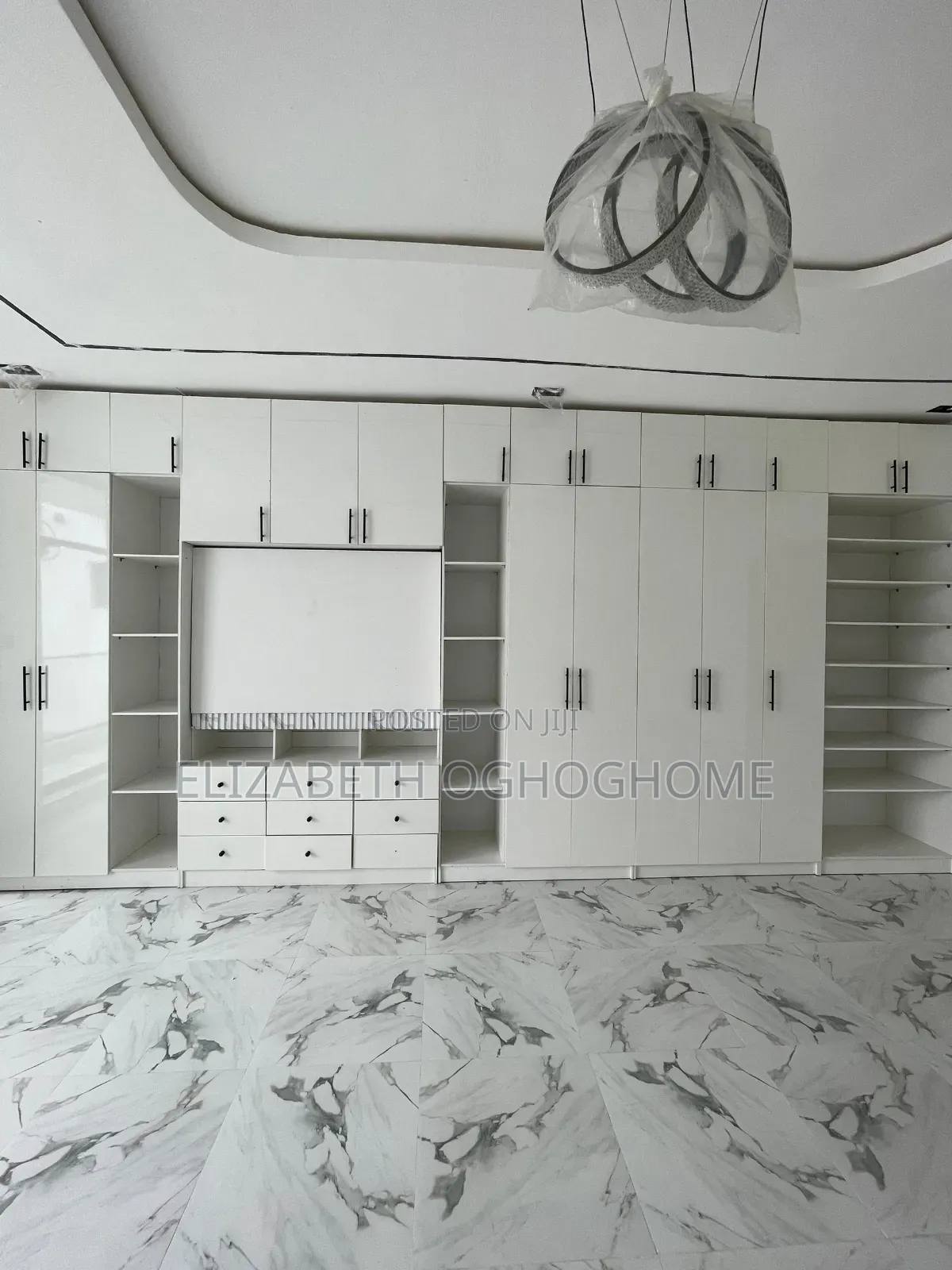 4bdrm Duplex in Idado for rent